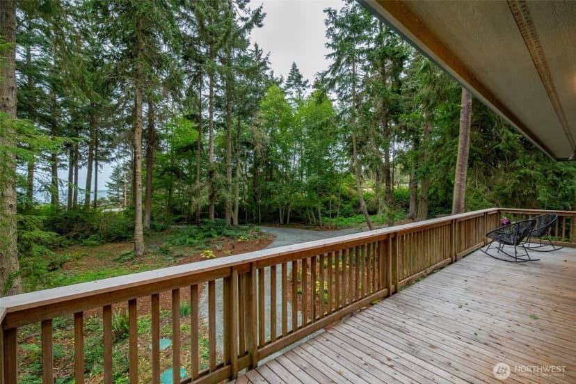 Property photo for 1580 West Beach Road, Oak Harbor photo 24