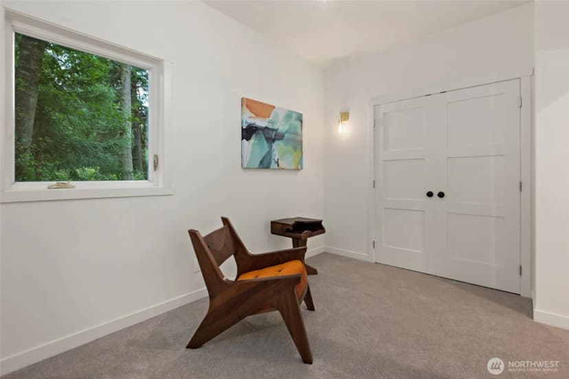 Property photo for 1580 West Beach Road, Oak Harbor photo 13