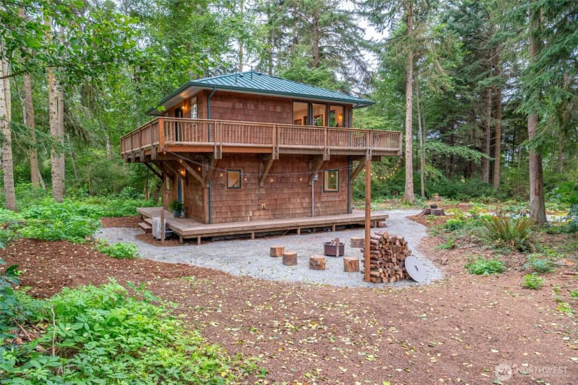 Property photo for 1580 West Beach Road, Oak Harbor photo 30