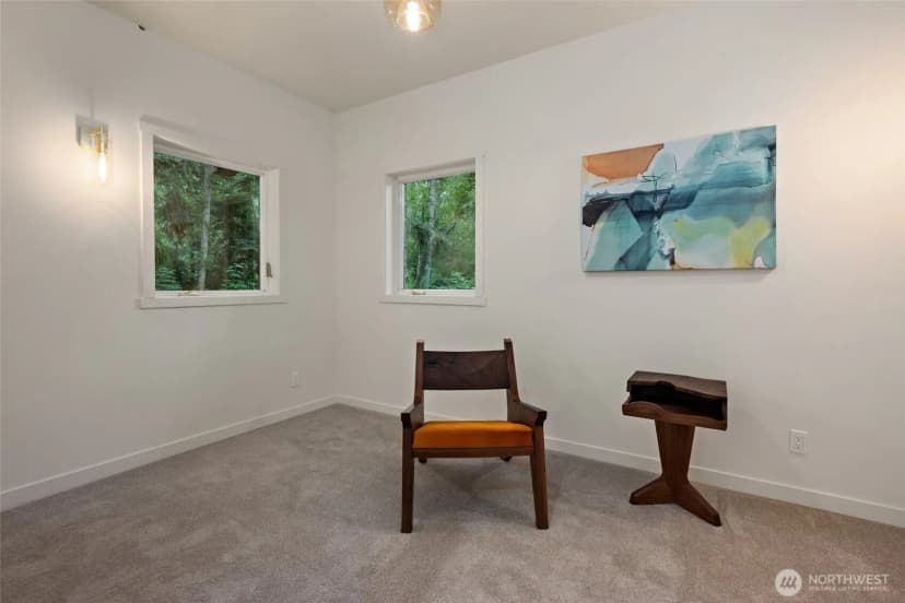 Property photo for 1580 West Beach Road, Oak Harbor photo 12