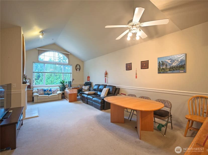 Property photo for 440 Maple Avenue Sw #b303, Renton photo 4