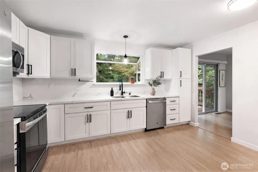 Property photo for 22415 Sunridge Way Ne, Poulsbo photo 10