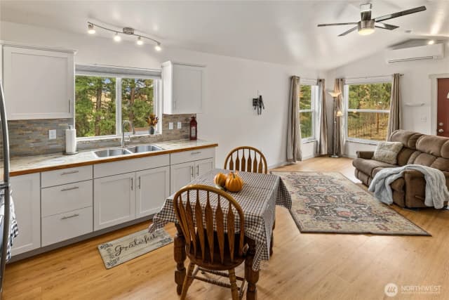 Property photo for 381 Twin Lakes Road, Cle Elum photo 4