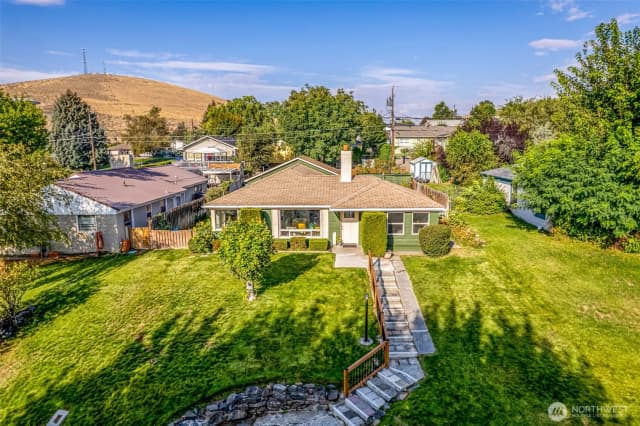 Property photo for 209 Maringo Road, Ephrata