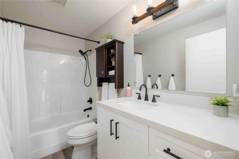 Property photo for 1335 Mcleod Road, Bellingham photo 17