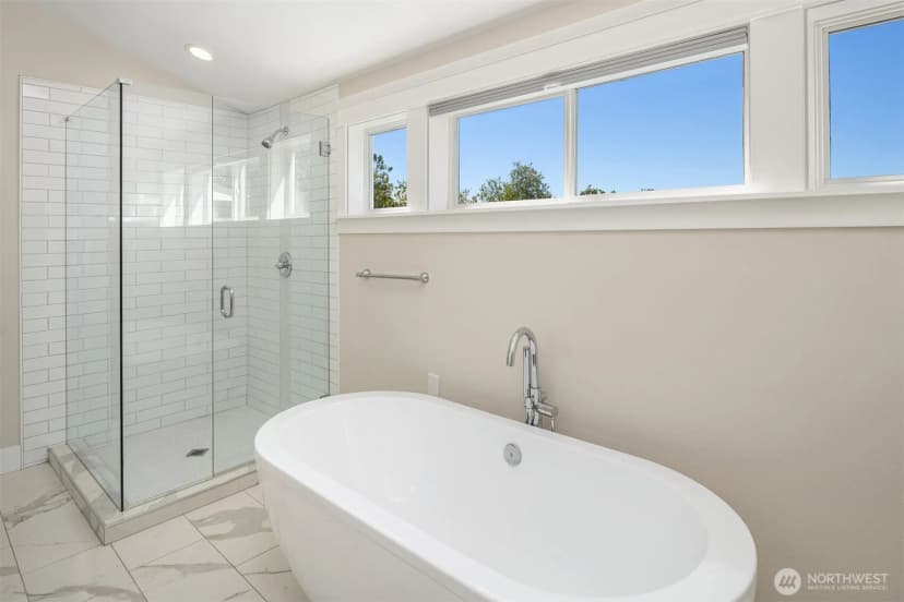 Property photo for 209 32nd Avenue, Seattle photo 19