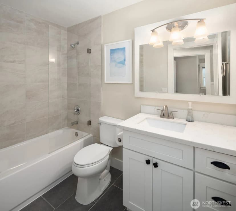 Property photo for 209 32nd Avenue, Seattle photo 25