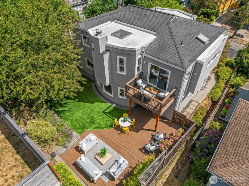 Property photo for 209 32nd Avenue, Seattle photo 26