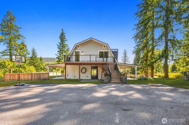 Property photo for 25515 Se Issaquah-fall City Road, Issaquah photo 2