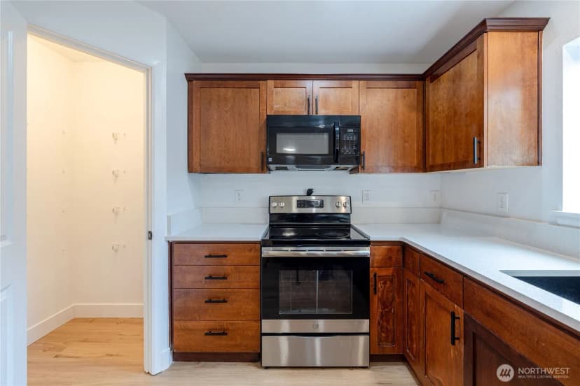 Property photo for 18306 71st Avenue E, Puyallup photo 10