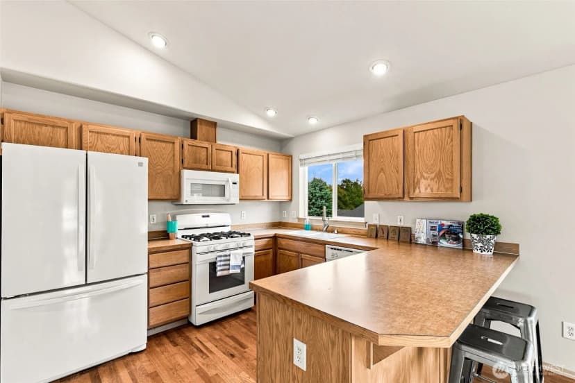 Property photo for 714 144th Street Sw, Lynnwood photo 8