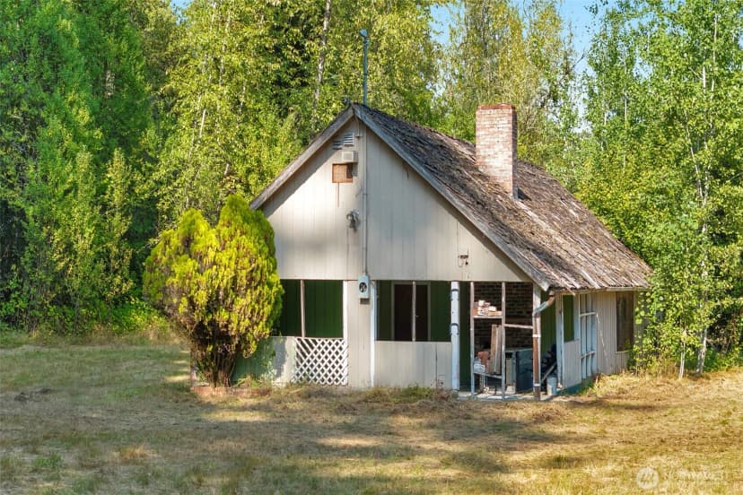 Property photo for 8707 Robe Menzel Road, Granite Falls photo 4