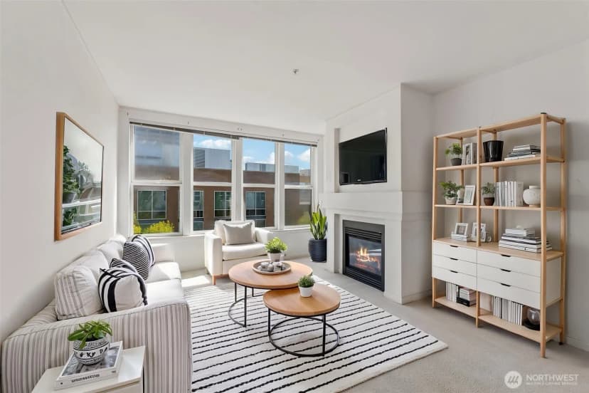 Property photo for 4343 Roosevelt Way Ne #608, Seattle photo 8