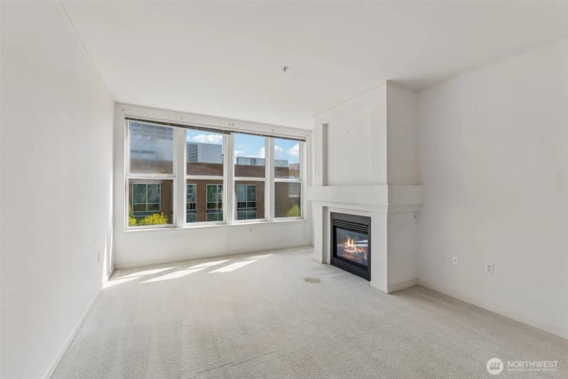 Property photo for 4343 Roosevelt Way Ne #608, Seattle photo 7