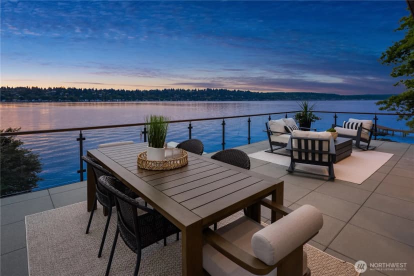 Property photo for 13031 Holmes Point Drive Ne, Kirkland photo 24