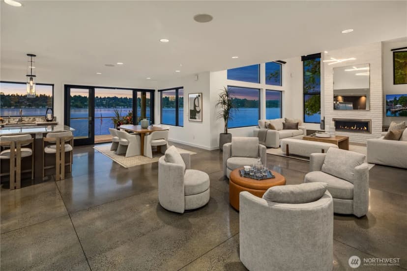 Property photo for 13031 Holmes Point Drive Ne, Kirkland photo 6