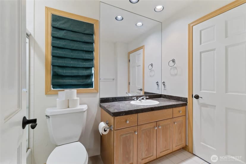 Property photo for 1018 254th Avenue Ne, Redmond photo 17