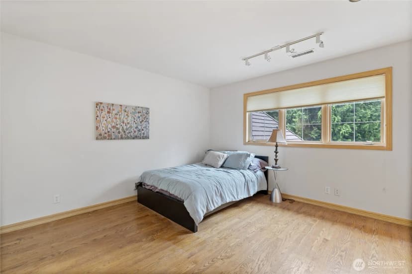 Property photo for 1018 254th Avenue Ne, Redmond photo 19