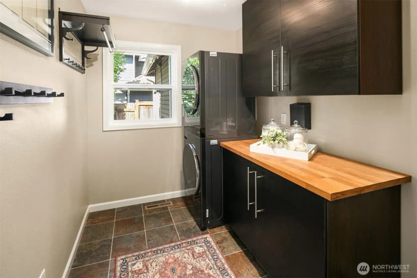 Property photo for 3857 260th Avenue Se, Sammamish photo 18