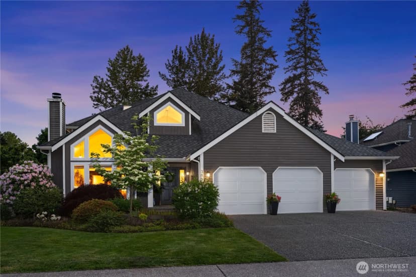 Property photo for 3857 260th Avenue Se, Sammamish