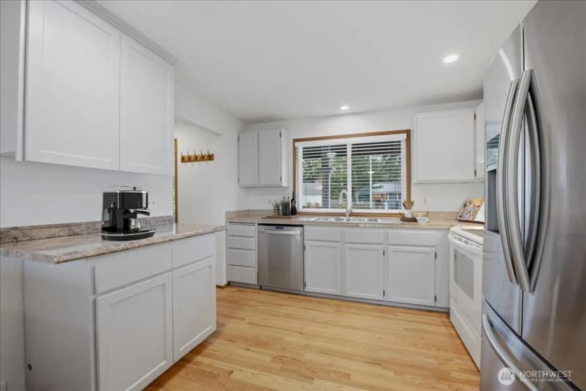 Property photo for 10203 50th Place W, Mukilteo photo 7