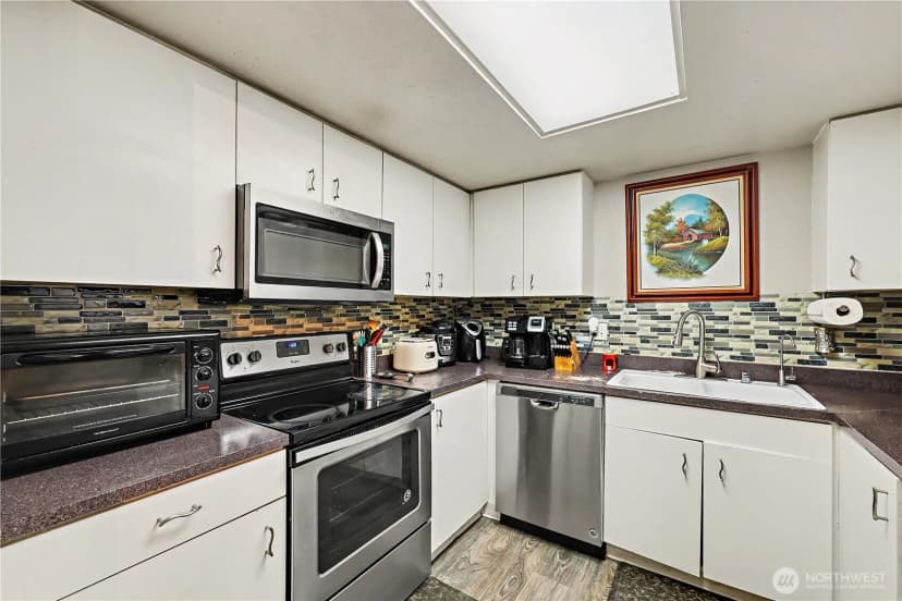 Property photo for 1825 S 330th St #f203, Federal Way photo 7
