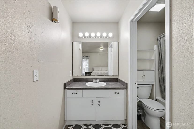 Property photo for 1825 S 330th St #f203, Federal Way photo 11
