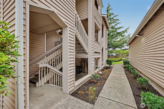 Property photo for 1825 S 330th St #f203, Federal Way photo 2