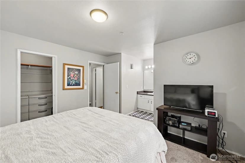 Property photo for 1825 S 330th St #f203, Federal Way photo 12
