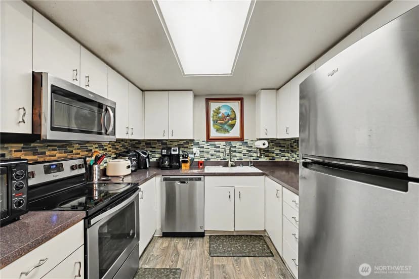 Property photo for 1825 S 330th St #f203, Federal Way photo 8