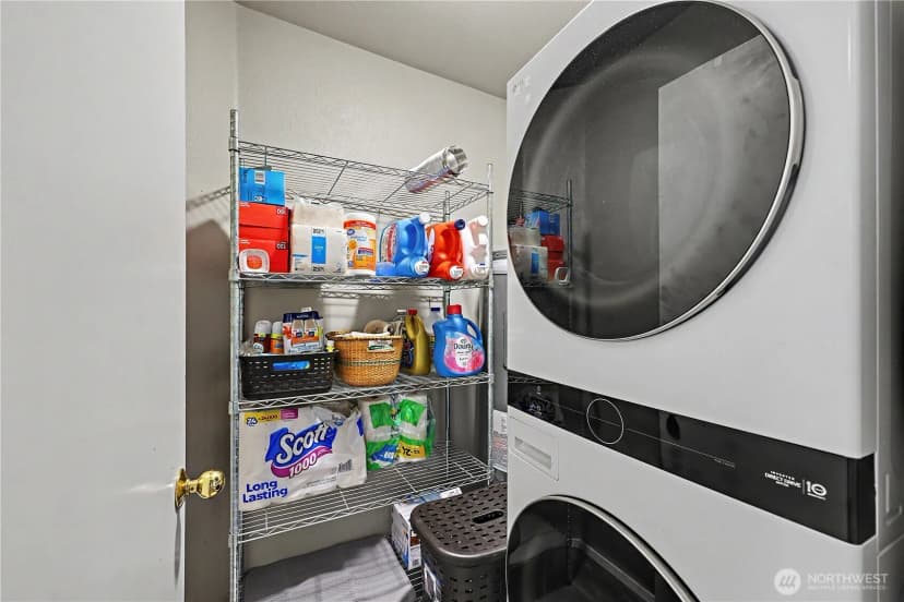 Property photo for 1825 S 330th St #f203, Federal Way photo 17