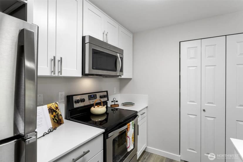 Property photo for 11002 Se Petrovitsky Road #d302, Renton photo 12
