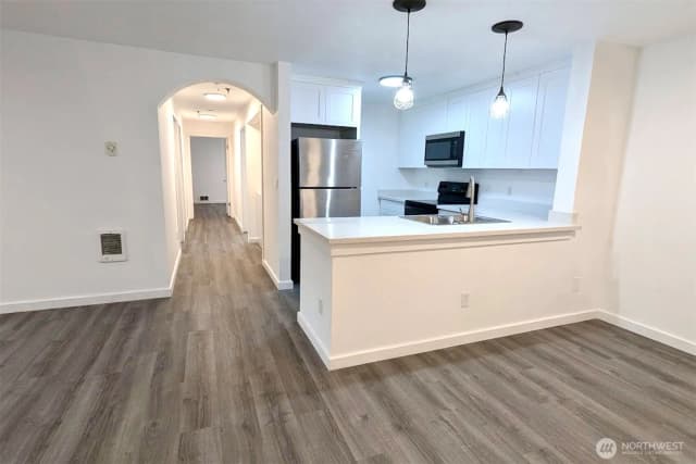 Property photo for 975 Aberdeen Avenue Ne #a101, Renton photo 2