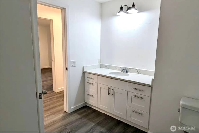 Property photo for 975 Aberdeen Avenue Ne #a101, Renton photo 12
