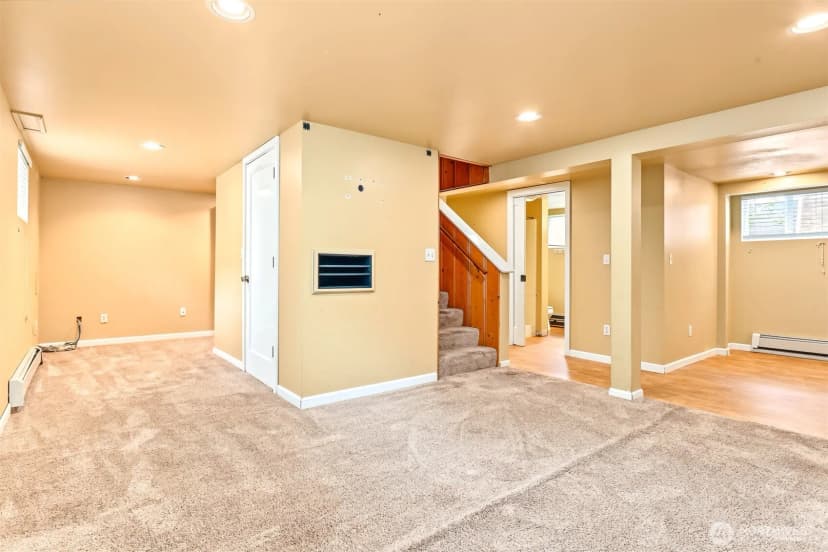 Property photo for 1010 Rucker Avenue, Everett photo 27