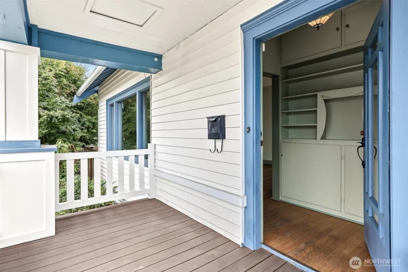 Property photo for 1010 Rucker Avenue, Everett photo 11