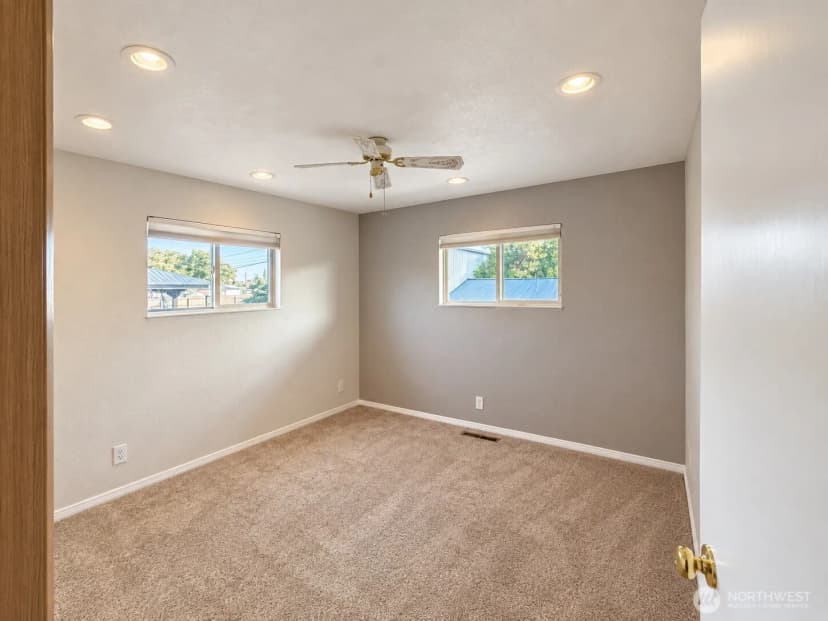 Property photo for 808 E Oak Street, Othello photo 28