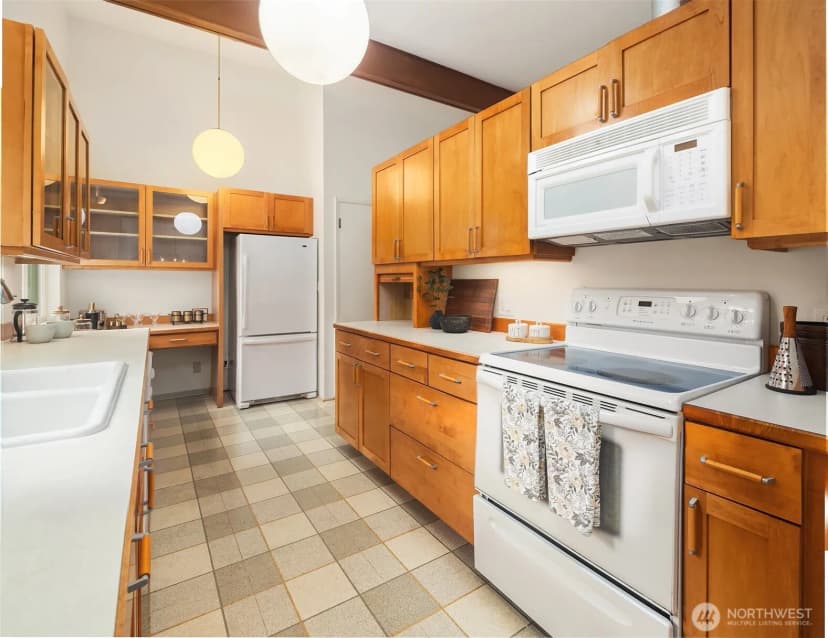 Property photo for 8124 213th Street Sw, Edmonds photo 10