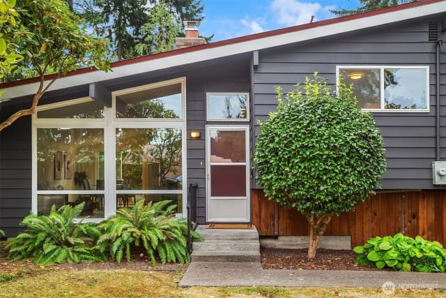 Property photo for 8124 213th Street Sw, Edmonds photo 2
