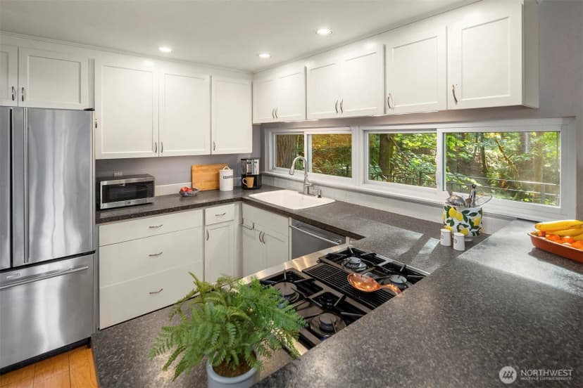 Property photo for 4257 155th Place Se #6-2, Bellevue photo 11