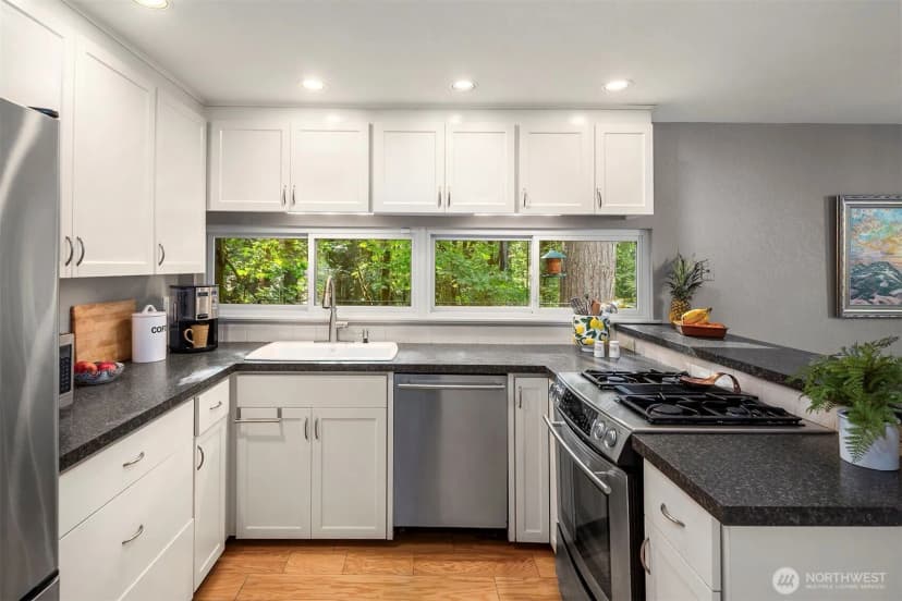 Property photo for 4257 155th Place Se #6-2, Bellevue photo 12