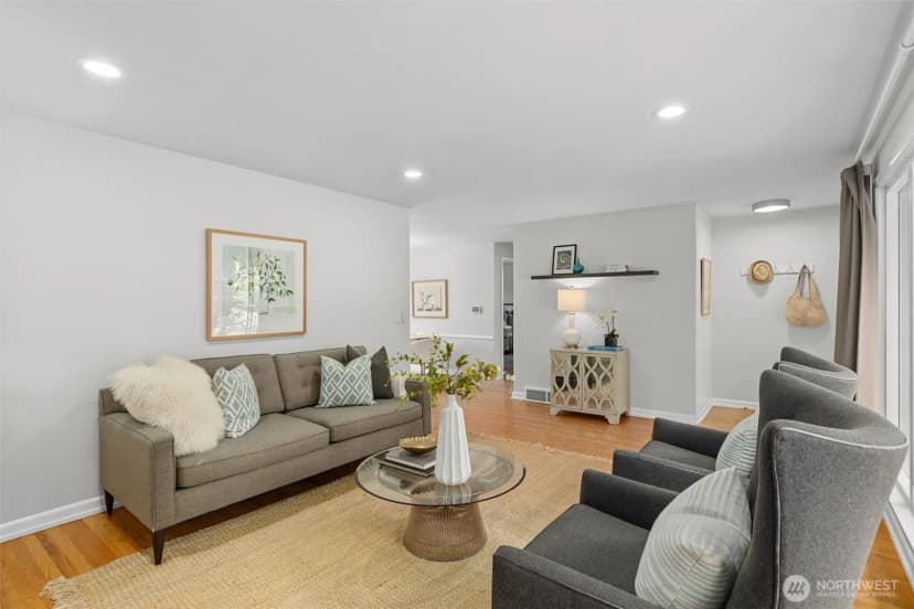 Property photo for 3429 40th Avenue W, Seattle photo 6
