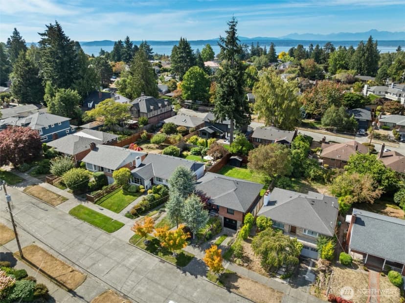 Property photo for 3429 40th Avenue W, Seattle photo 34
