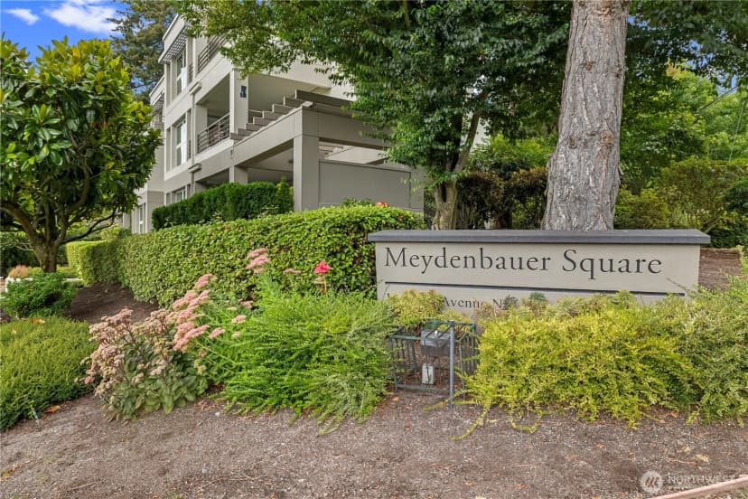 Property photo for 101 99th Avenue Ne #301, Bellevue photo 2