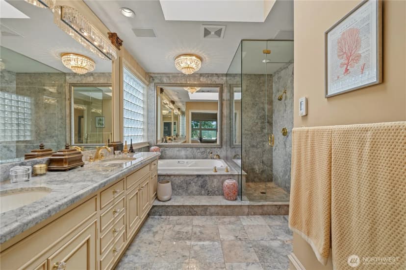 Property photo for 101 99th Avenue Ne #301, Bellevue photo 24