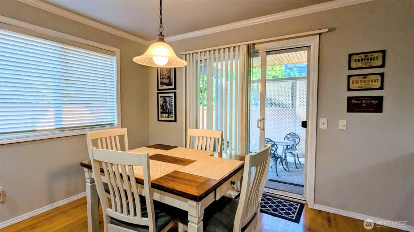 Property photo for 18431 12th Drive Se, Bothell photo 16