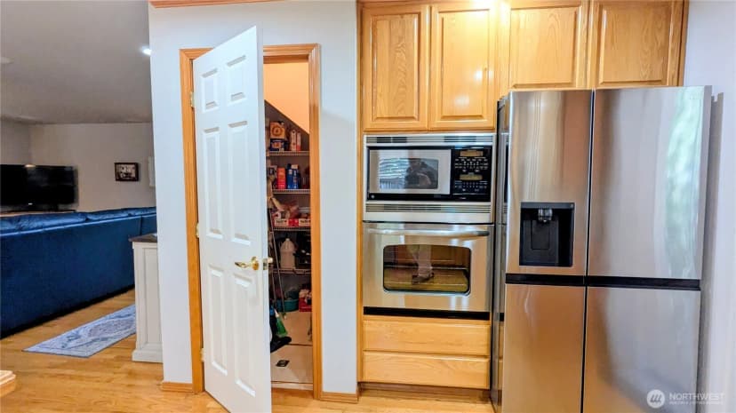 Property photo for 18431 12th Drive Se, Bothell photo 19