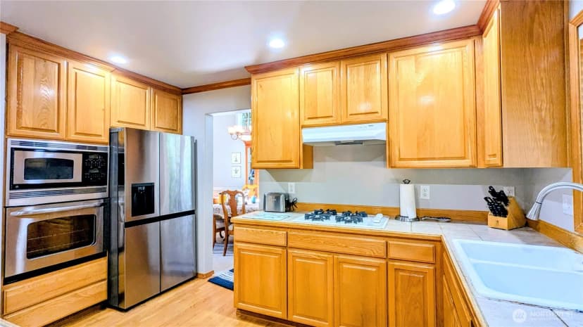 Property photo for 18431 12th Drive Se, Bothell photo 18