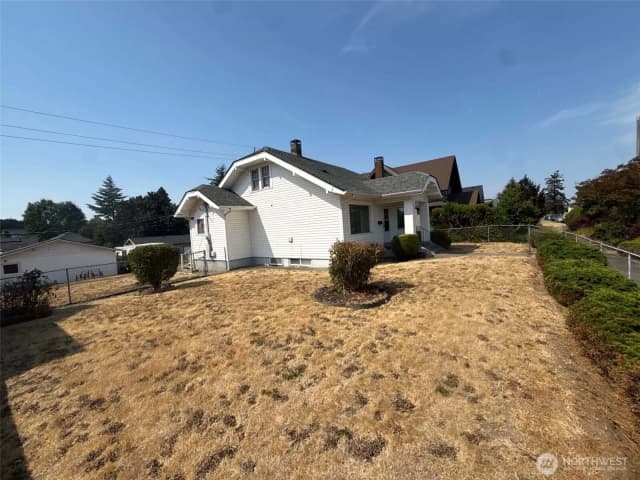 Property photo for 1936 S M Street, Tacoma photo 2