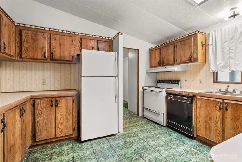Property photo for 8034 Normandy Place Se, Olympia photo 17